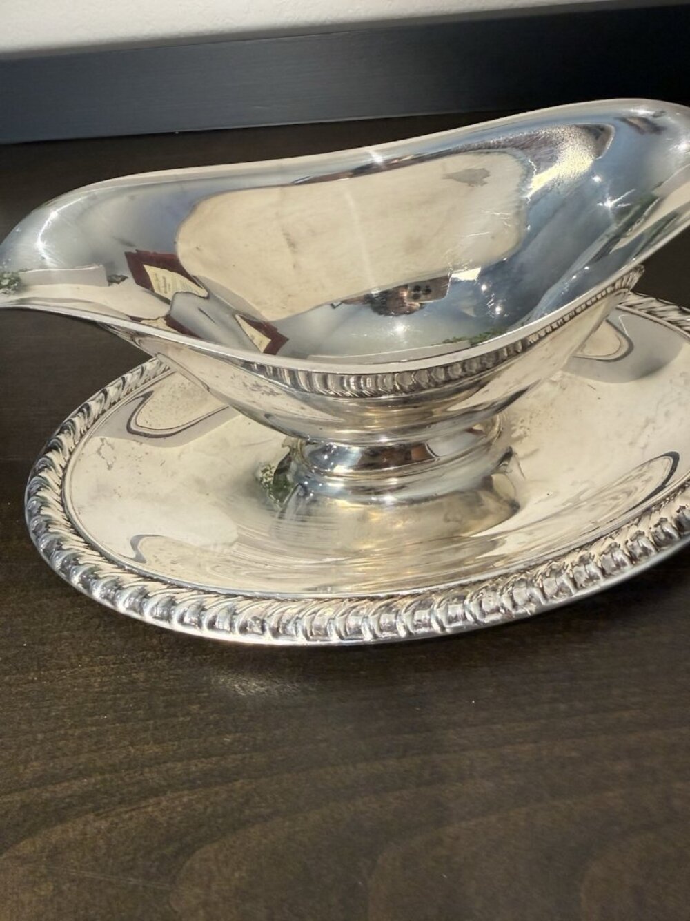 WM Rogers 813 Silverplate Double Pour Gravy Boat Sauce Boat Attached Underplate
